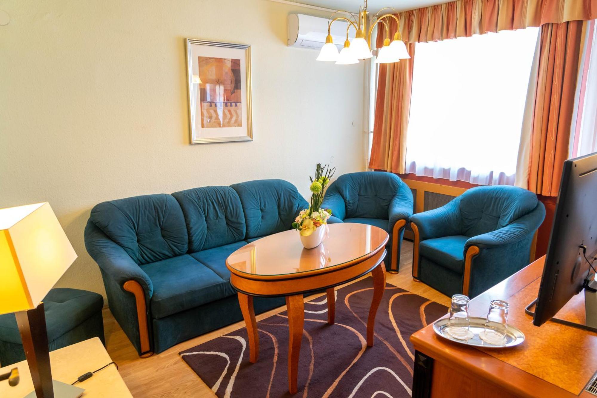 Hévíz Majerik Hotel מראה חיצוני תמונה