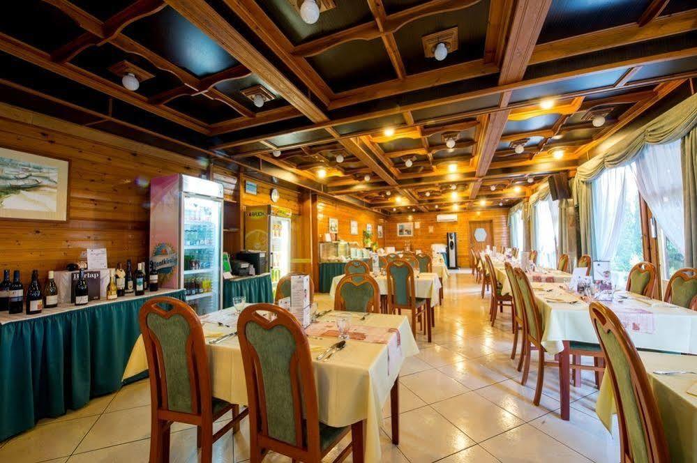 Hévíz Majerik Hotel מראה חיצוני תמונה