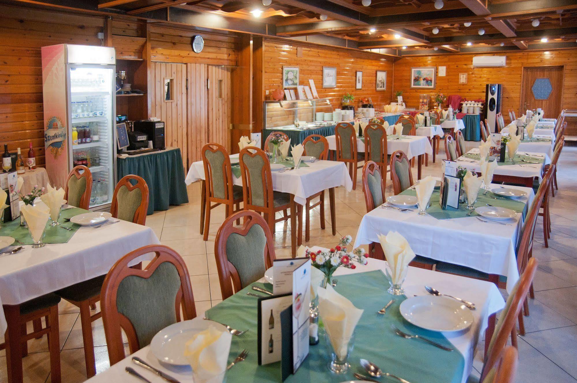 Hévíz Majerik Hotel מראה חיצוני תמונה